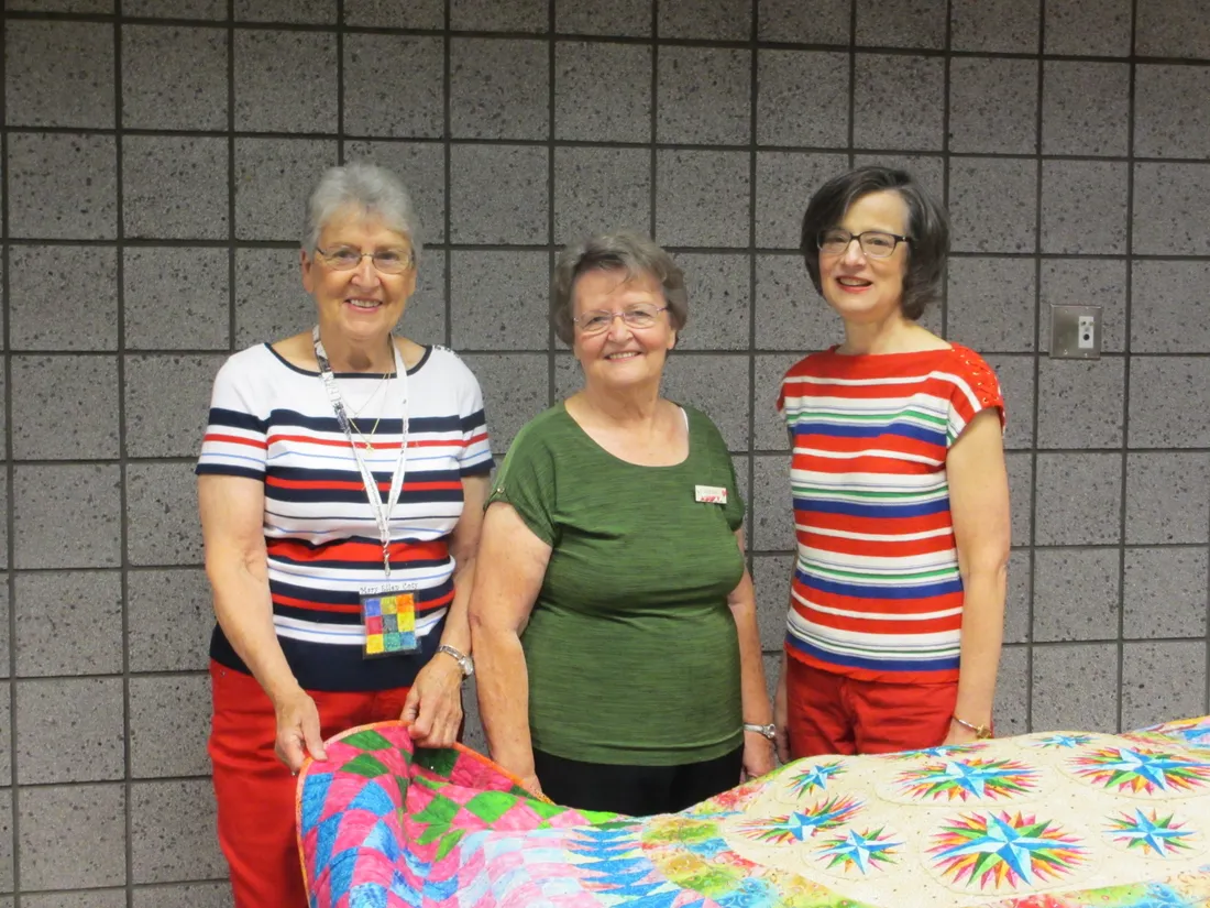 Color lecture to the Nine Patch Quilt Guild